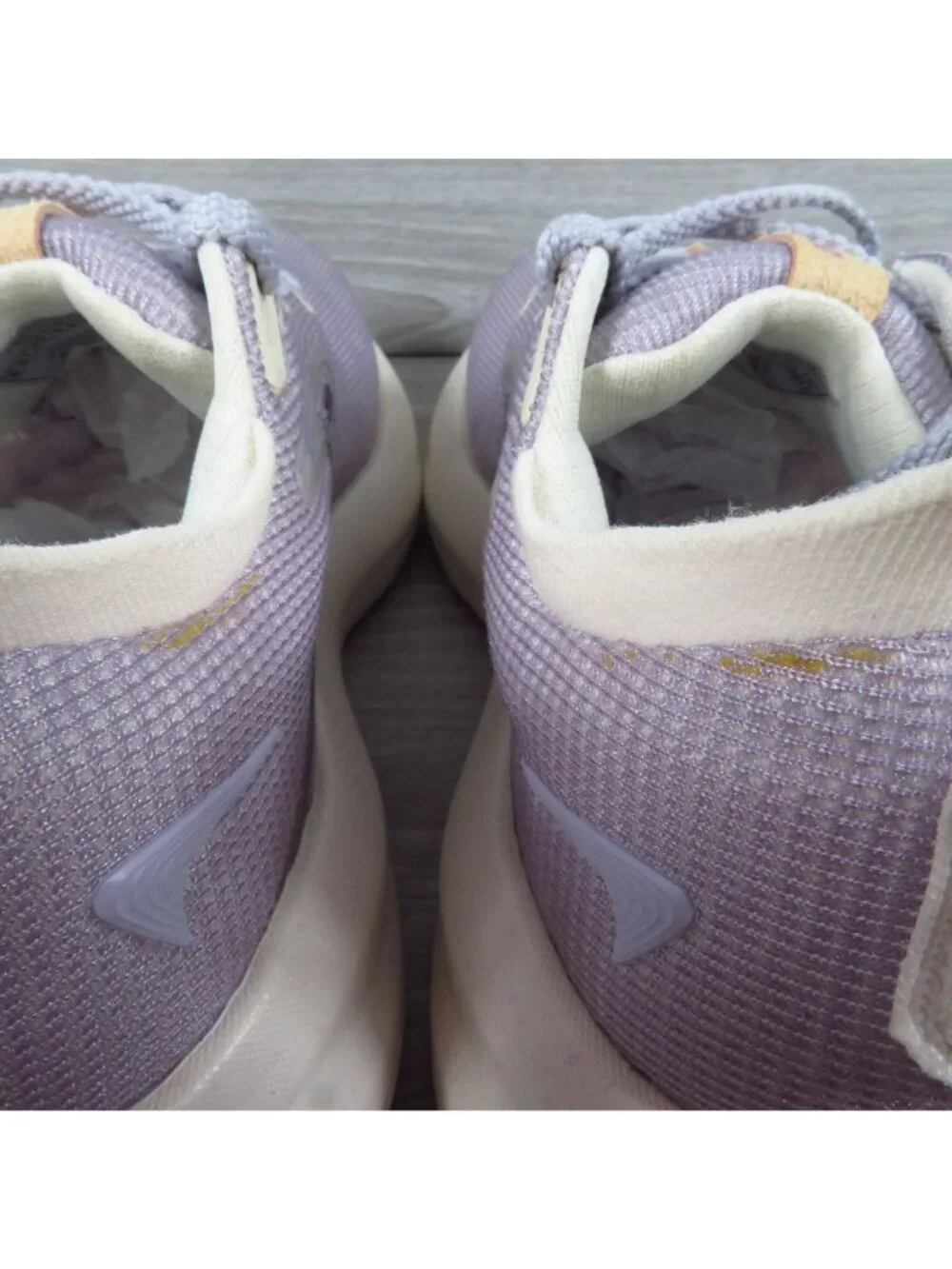 Brooks Glycerin 22 Women's Sz 8.5 Running Shoes Lilac Light Purple 1204341B505